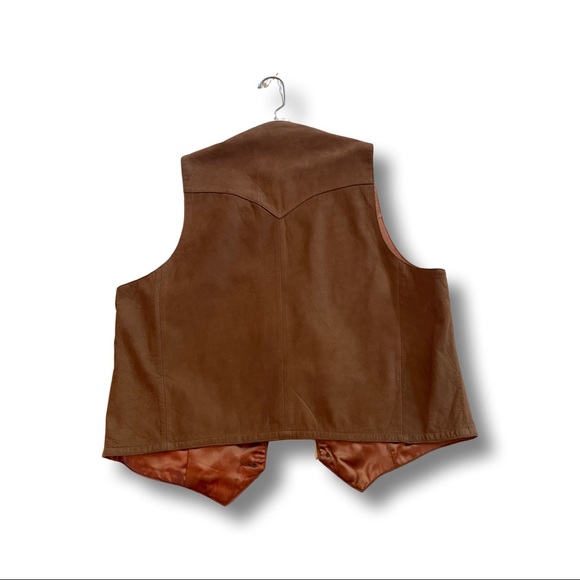 Skully brown leather vest! - Picture 2 of 4